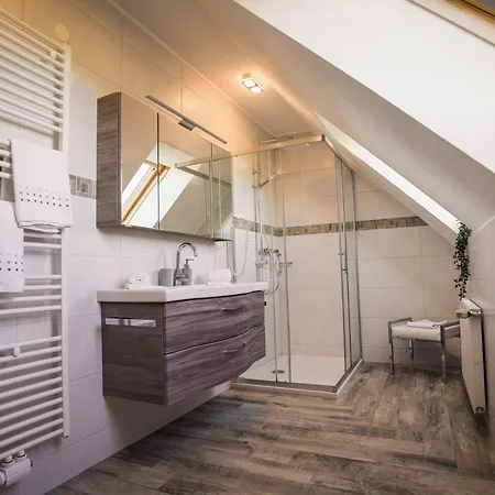 Gesundheitsbauernhof -landhof - Offenbacher *