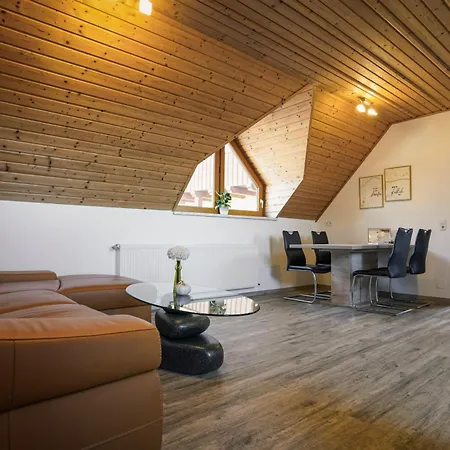 Gesundheitsbauernhof -landhof - Offenbacher 塞考