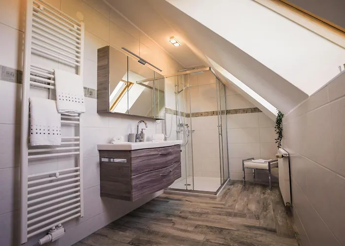 Gesundheitsbauernhof -landhof - Offenbacher *